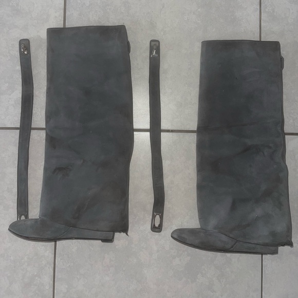 Shark Lock Boot - Picture 1 of 15